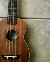 Ukulele.